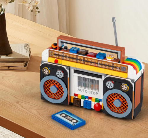 klocki-konstrukcyjne-retro-boombox-prezent-dla-dziecka-na-urodziny-boze-narodzenie-wyjatkowa-zabawka