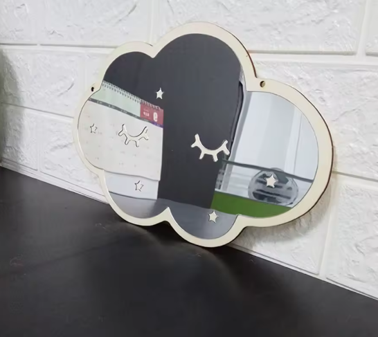 drewniane-lusterko-chmurka-prezent-na-urodziny-i-swieta-piekny-dodatek-do-wnetrza